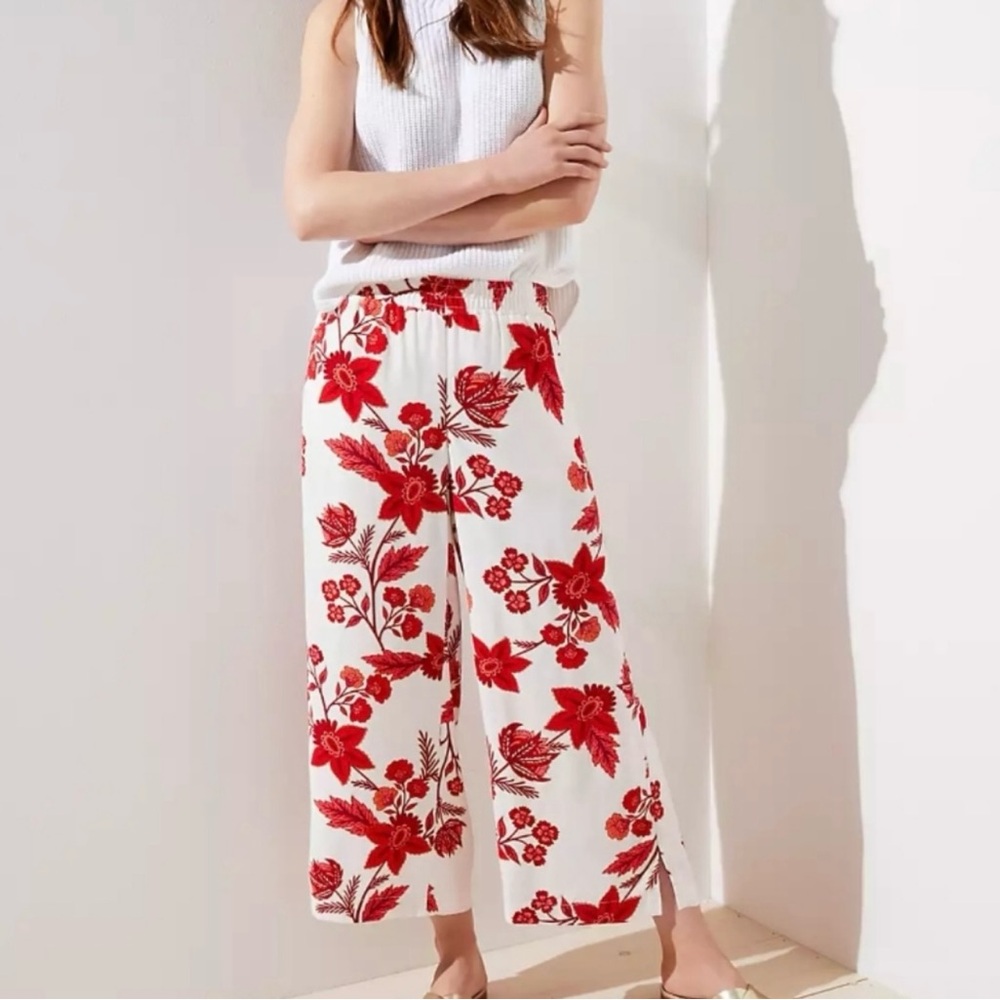 LOFT Floral cropped wide leg pants size XS